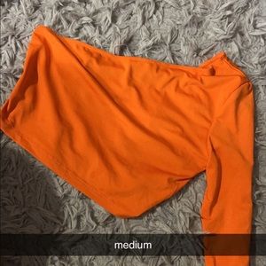 One sleeve Orange crop